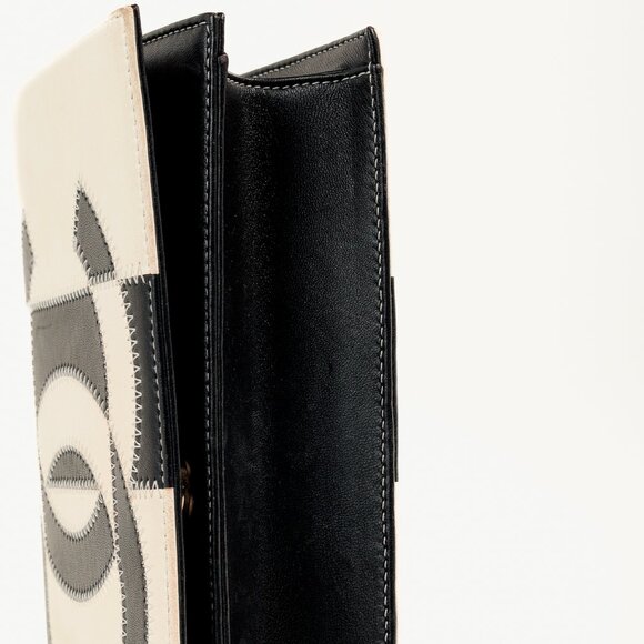 Chanel 2017 Cruise White & Black CC Patchwork Leather Shoulder Bag - Picture 5 of 14